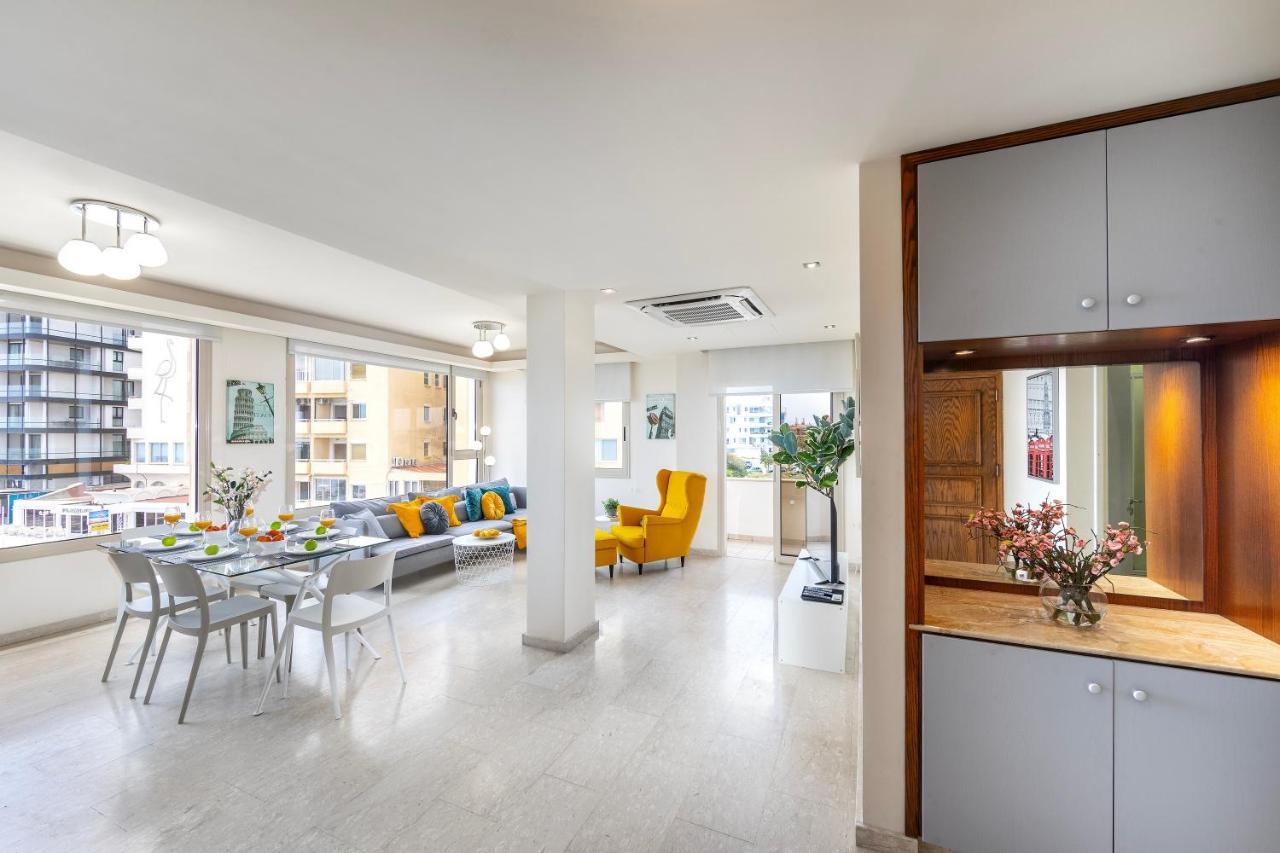 Mackenzie Beachfront Eftyhia Suite Larnaca Eksteriør billede